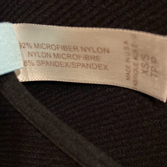 GUC * Guess by Marciano * Half Sleeve Ribbed Stretch Top * Size XS/S - Picture 3 of 4